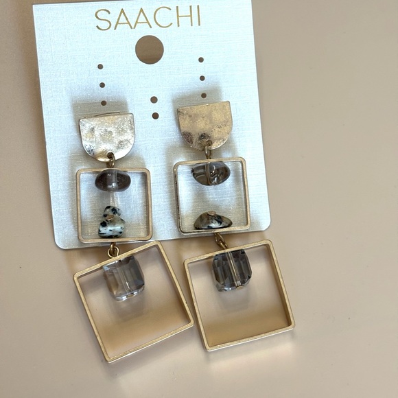 Sedona Square Earrings - Picture 5 of 5